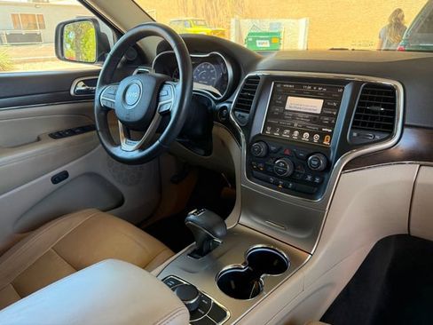 Used 2014 Jeep Grand Cherokee Limited AWD/4WD image 22