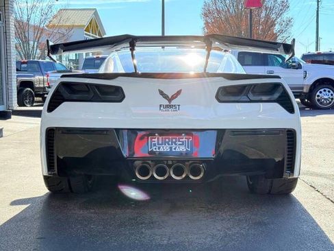 Used 2016 Chevrolet Corvette Z06 w/ 3LZ Preferred Equipment Group RWD image 11