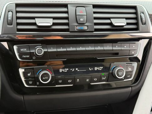 Used 2020 BMW M4 Coupe w/ Competition Package image 25