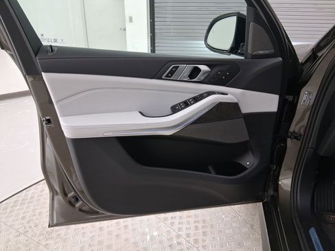 New 2026 BMW X5 xDrive50e w/ Executive Package AWD/4WD image 20