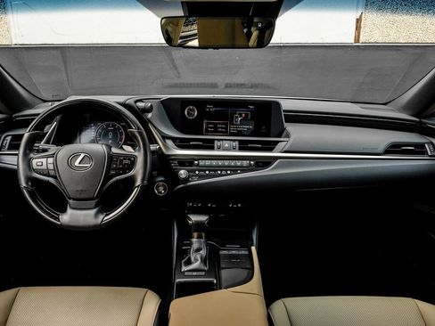Used 2021 Lexus ES 350 w/ Premium Package FWD image 19
