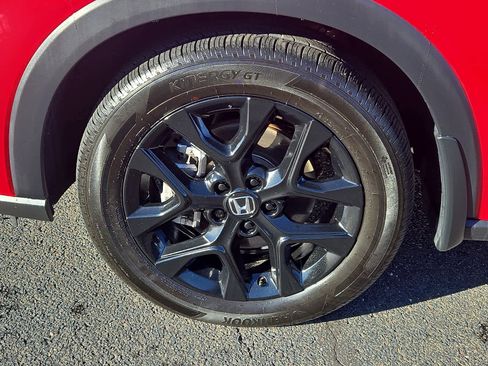 Certified 2025 Honda HR-V Sport image 9