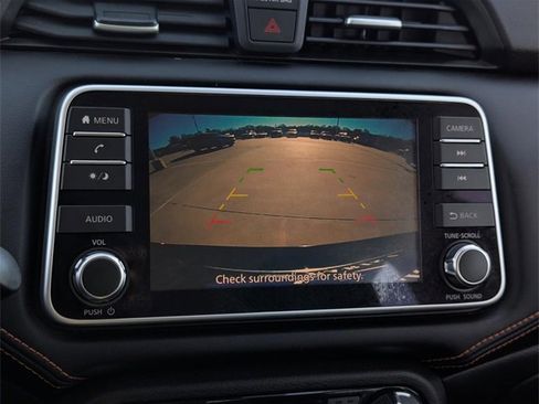 Used 2020 Nissan Versa SR w/ Convenience Package image 19