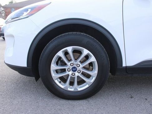 Used 2022 Ford Escape SE w/ Cold Weather Package image 34