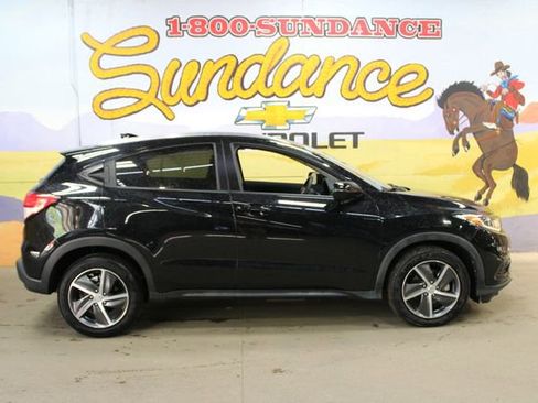 Used 2022 Honda HR-V EX image 1
