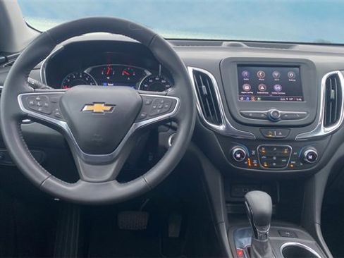 Used 2022 Chevrolet Equinox LT image 9