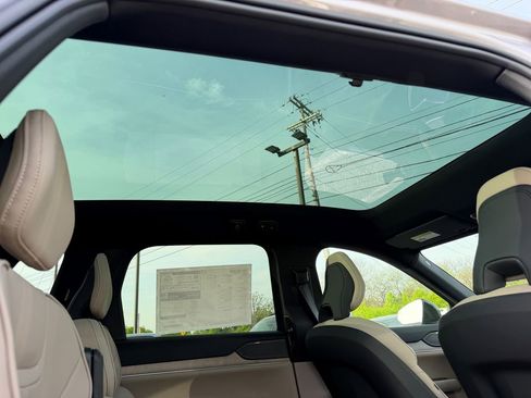 New 2026 Volvo EX90 Plus image 14