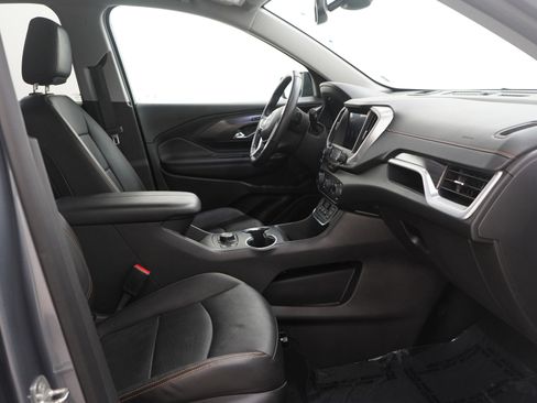 Used 2021 GMC Terrain SLT w/ Elevation Edition image 13