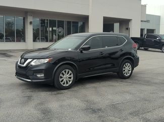 Used 2019 Nissan Rogue S FWD video 1