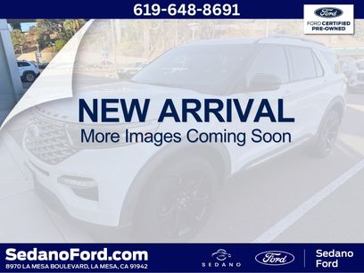 Certified 2020 Ford Explorer Platinum w/ Premium Technology Package