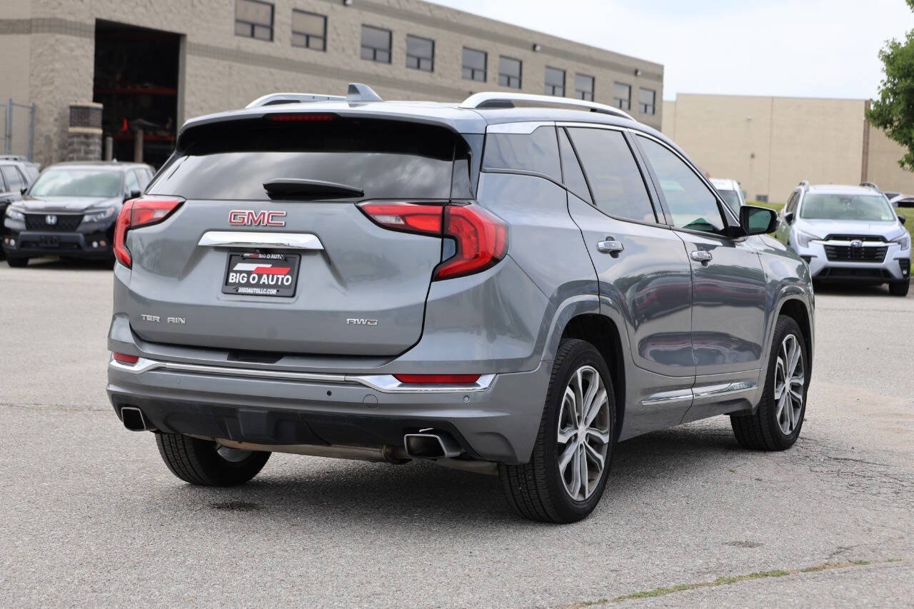 Used 2020 GMC Terrain Denali w/ Denali Premium Package AWD/4WD image 9