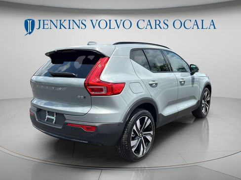 New 2026 Volvo XC40 B5 Ultra AWD/4WD image 3
