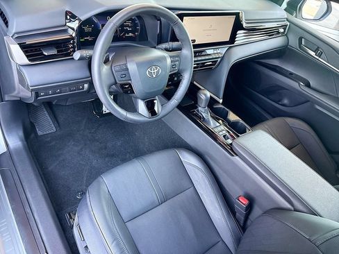 Used 2026 Toyota Camry XSE FWD image 9