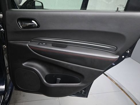 Used 2024 Dodge Durango GT RWD image 17