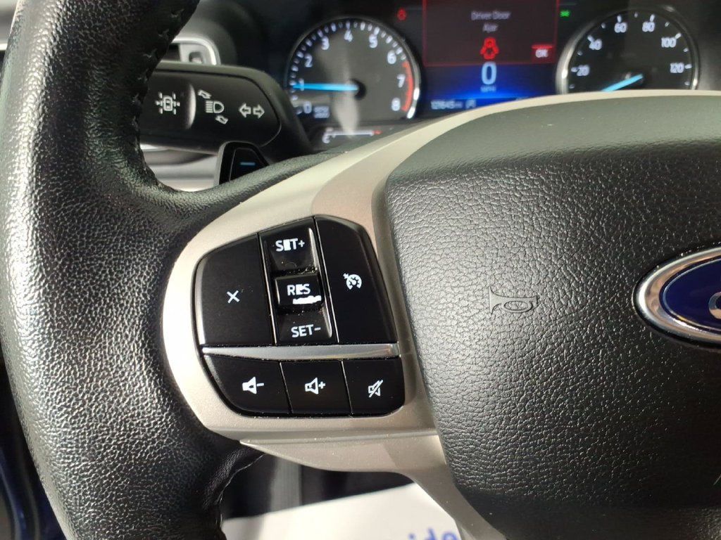 Used 2020 Ford Explorer XLT w/ Equipment Group 202A AWD/4WD image 16