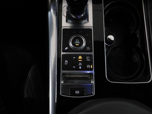 Used 2014 Land Rover Range Rover Sport HSE image 62