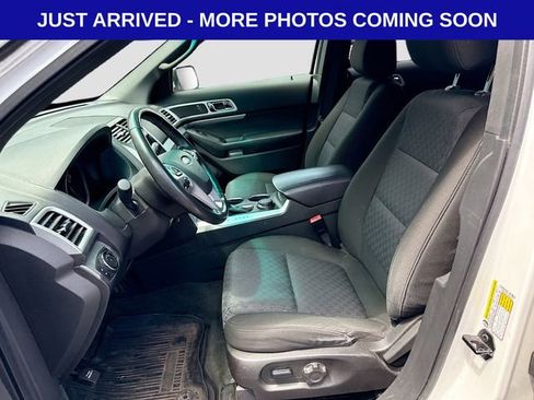 Used 2014 Ford Explorer XLT w/ Equipment Group 201A AWD/4WD image 14