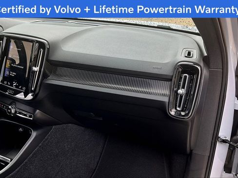 Used 2022 Volvo XC40 T5 R-Design image 20