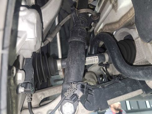 Used 2019 Mercedes-Benz C 300 4MATIC Sedan image 85