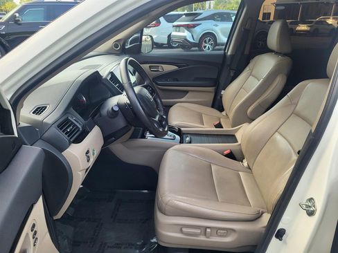 Used 2019 Honda Pilot Elite image 12