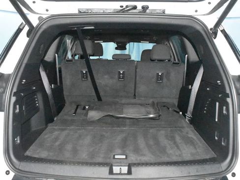 Used 2025 GMC Acadia Elevation image 31