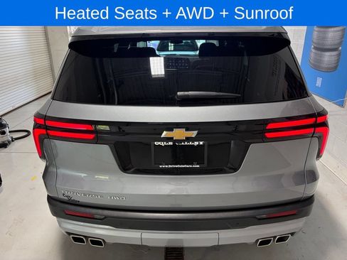Used 2025 Chevrolet Traverse LT w/ Sun and Wheel Package AWD/4WD image 18