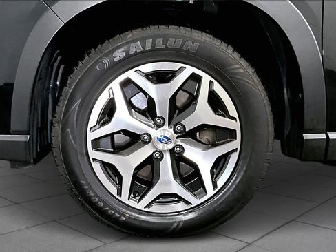 Used 2022 Subaru Forester Premium image 11