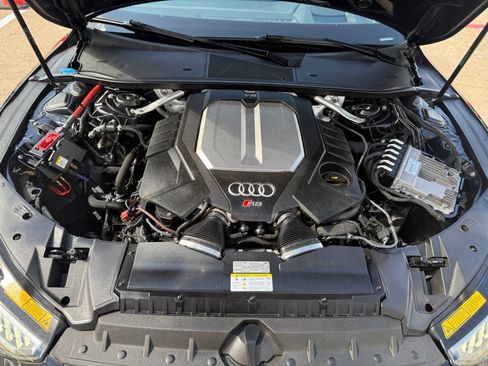Used 2023 Audi RS 7 Sportback w/ Carbon Optic Package AWD/4WD image 25
