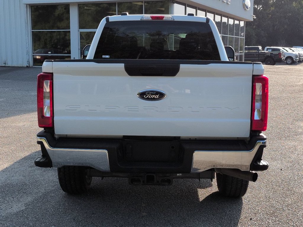 Used 2025 Ford F250 XLT w/ FX4 Off-Road Package AWD/4WD image 5