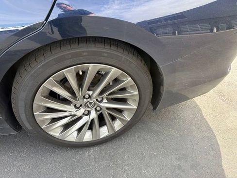 Used 2025 Lexus ES 350 w/ Accessory Package (Z2) FWD image 8