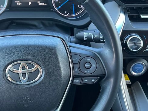 Used 2022 Toyota Venza XLE AWD/4WD image 22