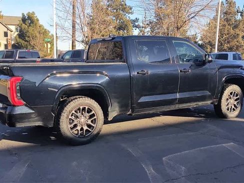 Used 2022 Toyota Tundra Platinum image 9