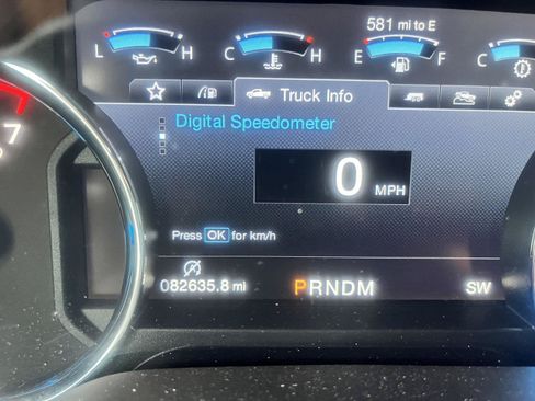 Used 2017 Ford F150 Platinum w/ Equipment Group 701A Luxury AWD/4WD image 17
