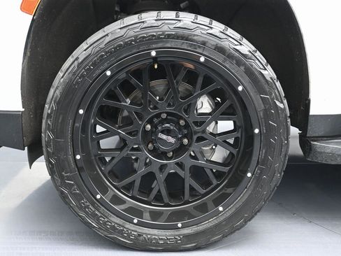 Used 2023 Chevrolet Tahoe RST w/ Luxury Package image 12