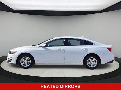 Used 2024 Chevrolet Malibu LT FWD image 3