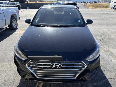 Used 2019 Hyundai Accent SE image 2