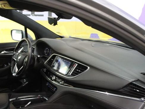 Used 2023 Buick Enclave Avenir w/ Avenir Technology Package AWD/4WD image 12