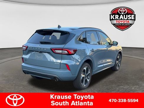 Used 2023 Ford Escape ST-Line Select AWD/4WD image 8