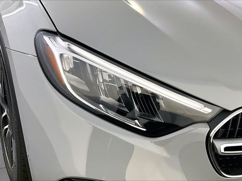 New 2027 Mercedes-Benz GLC 300 4MATIC image 16