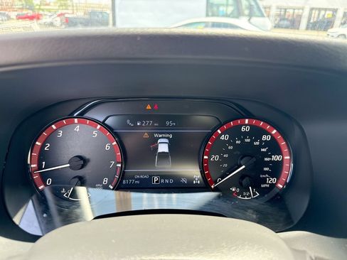 Used 2026 Nissan Frontier PRO-4X AWD/4WD image 14