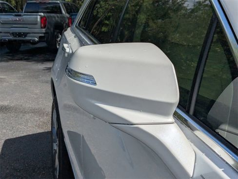 New 2025 Cadillac XT5 Premium Luxury w/ Technology Package image 13