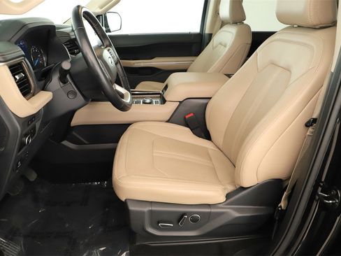 Used 2024 Ford Expedition Max Limited image 24