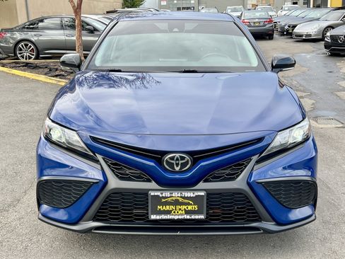 Used 2023 Toyota Camry SE image 2