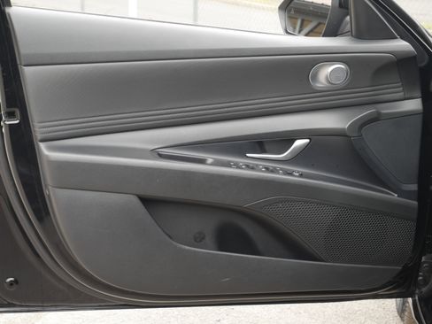 Used 2022 Hyundai Elantra SEL w/ Convenience Package image 28