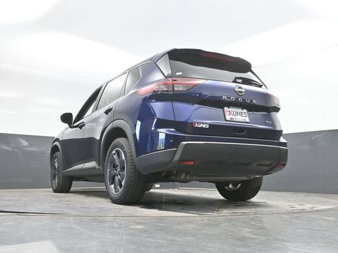 Used 2024 Nissan Rogue SV FWD image 51