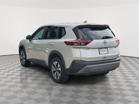 Used 2023 Nissan Rogue SV FWD image 5