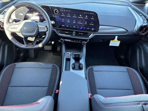 New 2026 Chevrolet Equinox EV RS image 7