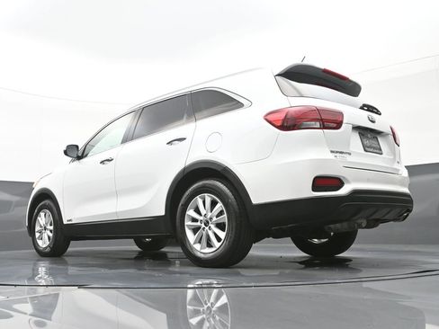 Used 2020 Kia Sorento LX w/ LX I4 Convenience Package AWD/4WD image 41