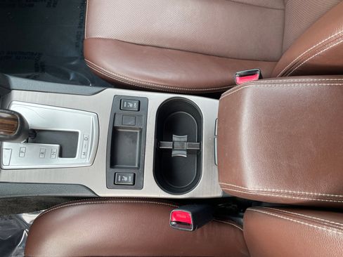 Used 2014 Subaru Outback 2.5i Limited image 28