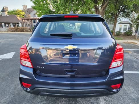 Used 2019 Chevrolet Trax LS FWD image 6